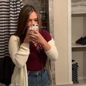 Meet your Posher, Monica